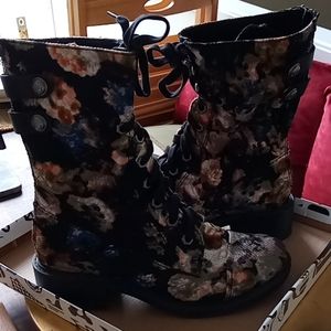 Sz6.5 Sam Edelman floral canvas combat boots